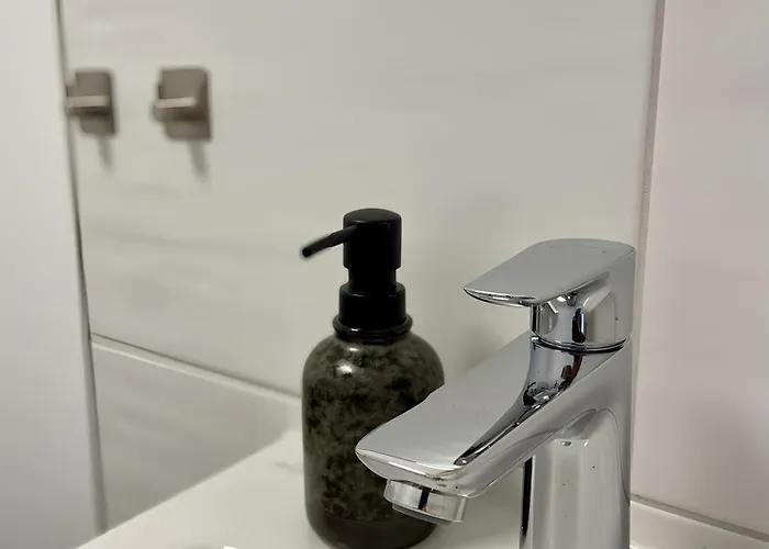 Апартаменты Windeckhaus - Nahe Nationalpark Eifel Бад-Мюнстерайфель